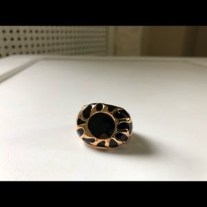*NEW IN* Black and gold enamel ring